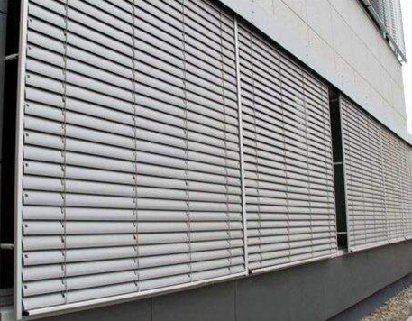 Ultrasonic Blind Cleaning